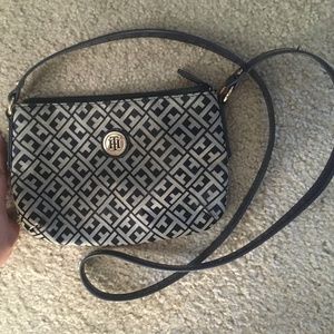 Small Tommy Hilfiger Cross body bag